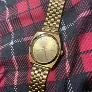 Nixon minimal watch gold